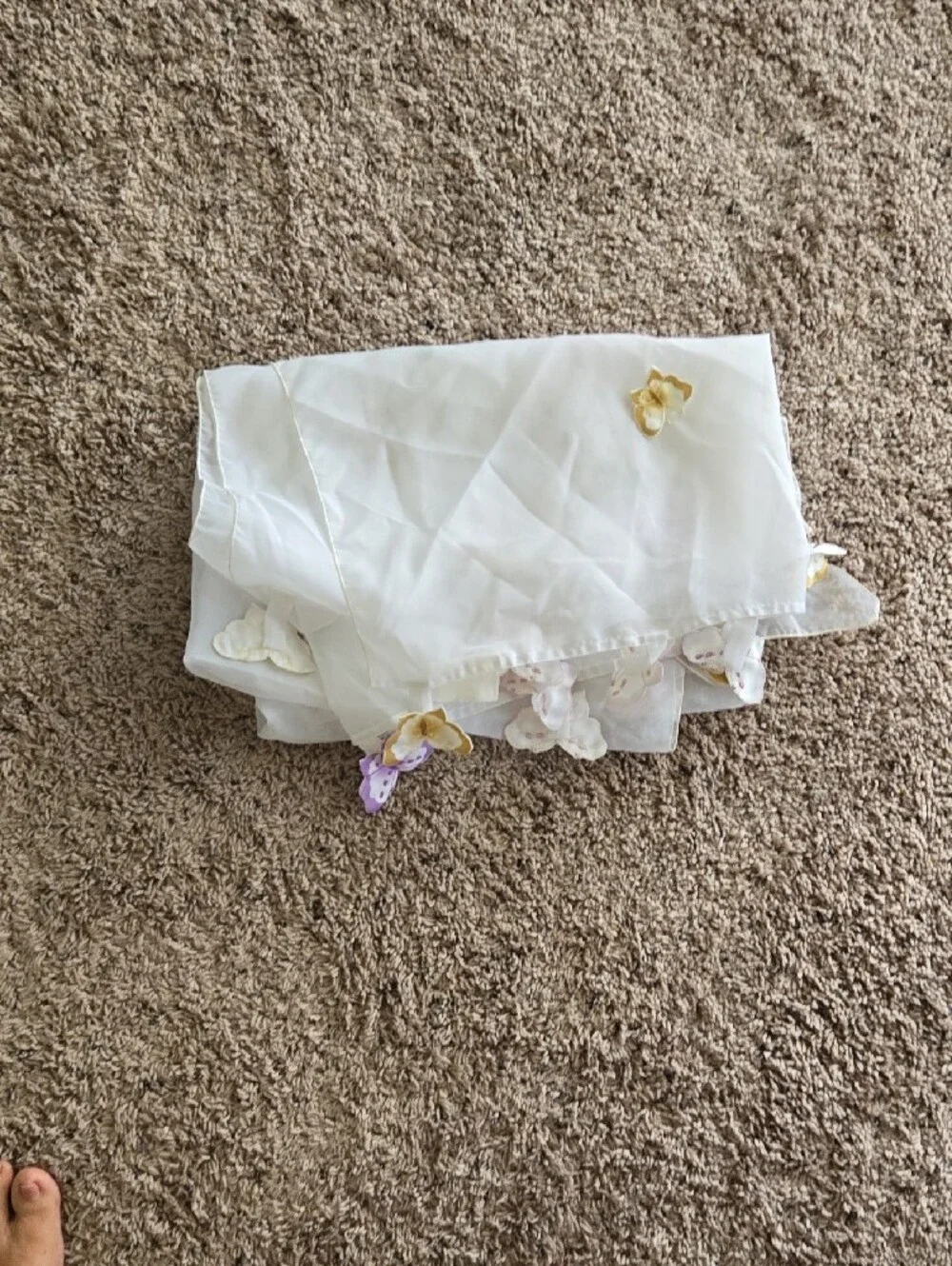 Sheer White Butterfly Scalloped Valance Set